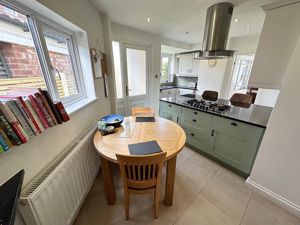 Kitchen- click for photo gallery